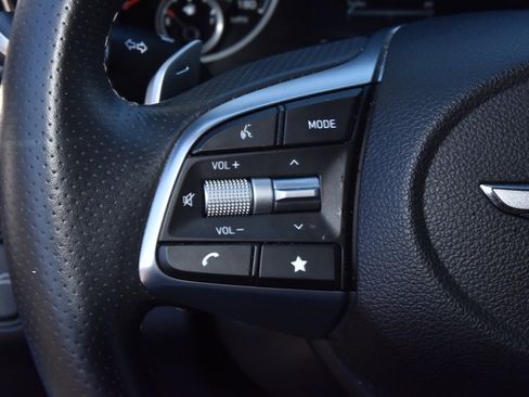 Used 2023 Genesis G70 3.3T image 23