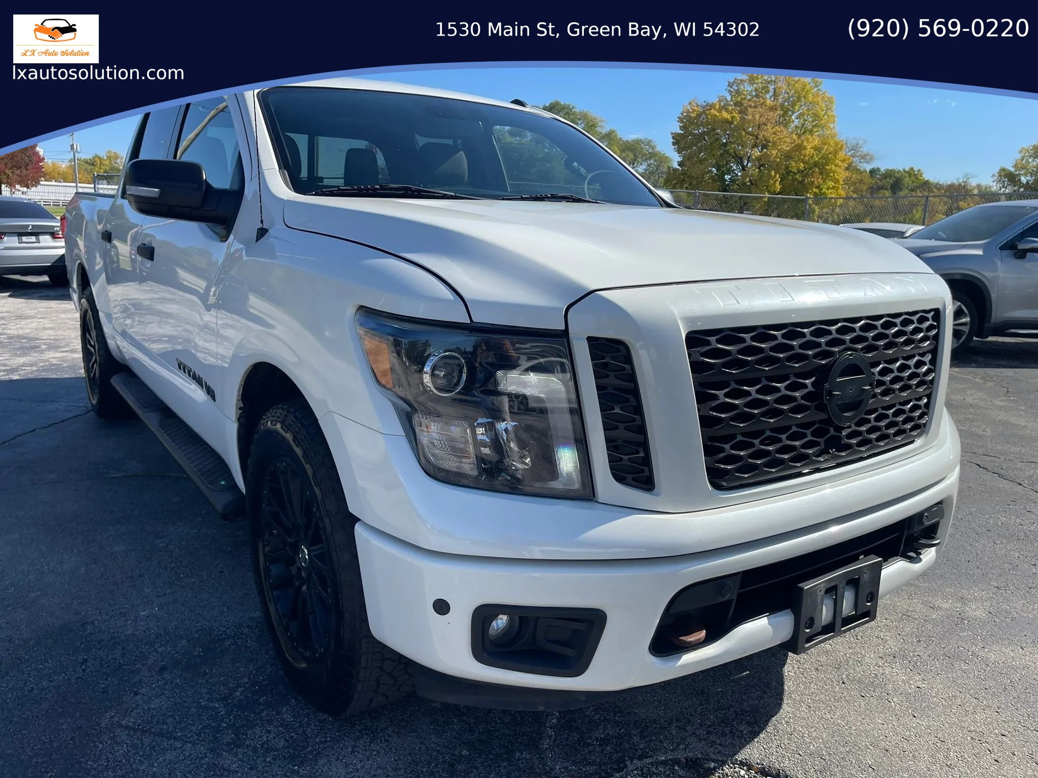 Used 2019 Nissan Titan SV w/ SV Convenience Package AWD/4WD image 10