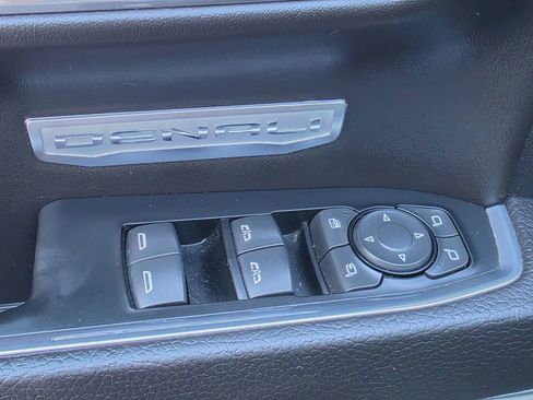 Used 2023 GMC Sierra 1500 Denali w/ Denali Reserve Package image 30