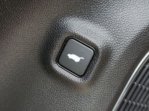 Certified 2022 Acura MDX A-Spec image 29