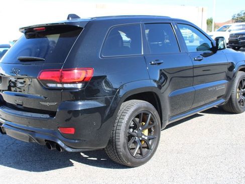 Used 2018 Jeep Grand Cherokee Trackhawk AWD/4WD image 4
