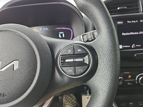 Certified 2023 Kia Soul LX FWD image 17