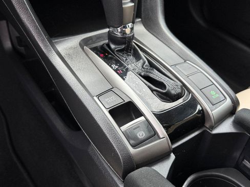 Used 2019 Honda Civic EX image 27