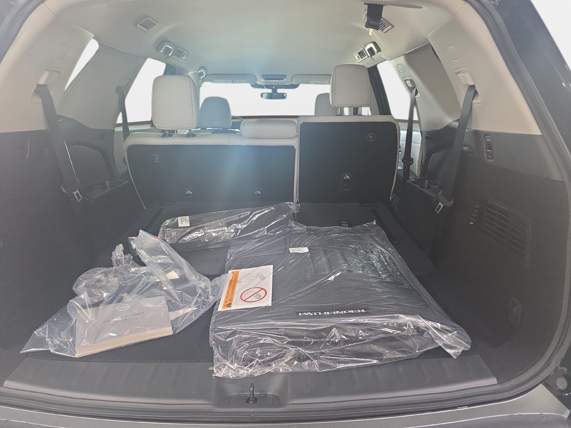 New 2026 Nissan Pathfinder SL FWD image 12