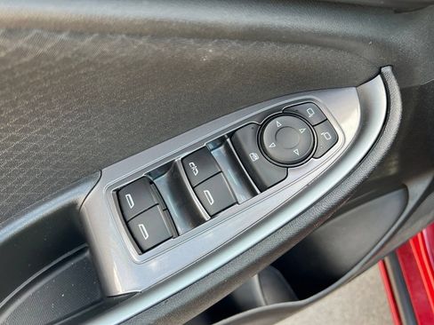 Used 2025 Chevrolet Malibu LT FWD image 13