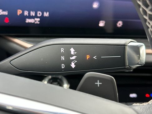 Used 2025 Buick Envision Sport Touring image 21