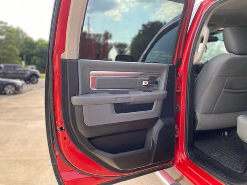Used 2019 RAM 1500 Big Horn AWD/4WD image 10