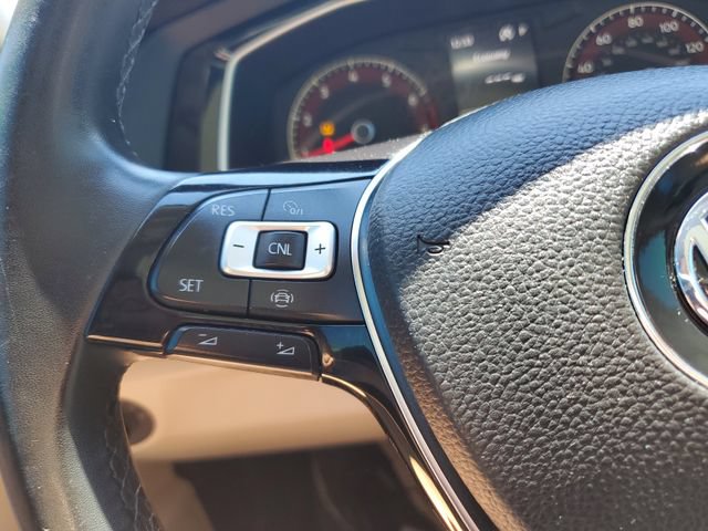 Used 2020 Volkswagen Jetta SE w/ SE Cold Weather Package FWD image 23