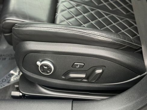 Used 2021 Audi S4 Premium Plus w/ Premium Plus Package image 13