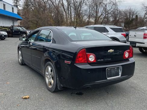 Used 2010 Chevrolet Malibu LS image 3