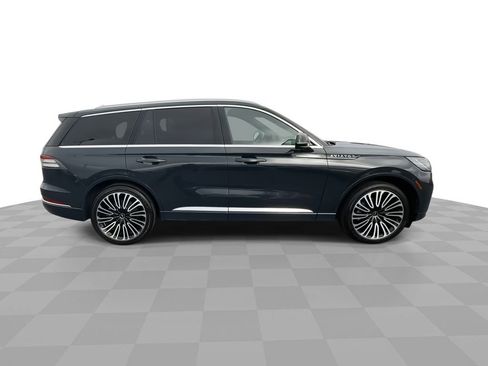 Used 2025 Lincoln Aviator Black Label image 9