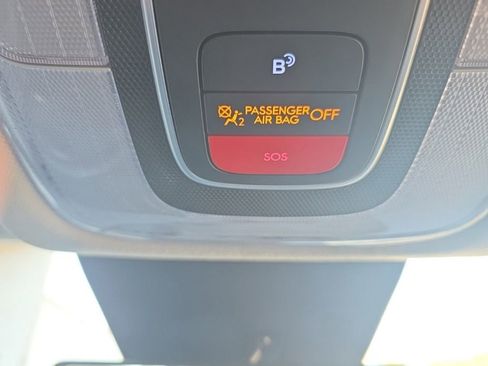 Used 2025 Hyundai Kona SEL image 31