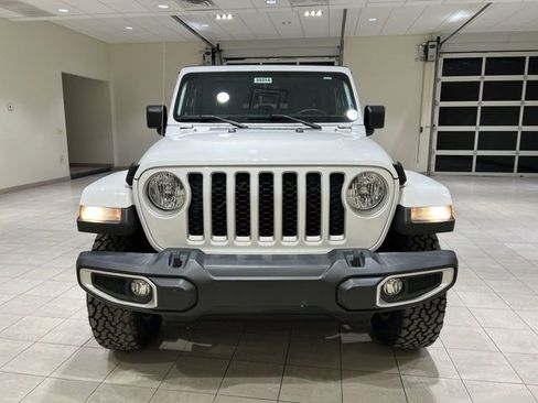 Used 2022 Jeep Gladiator Overland w/ Popular Equipment Package image 8