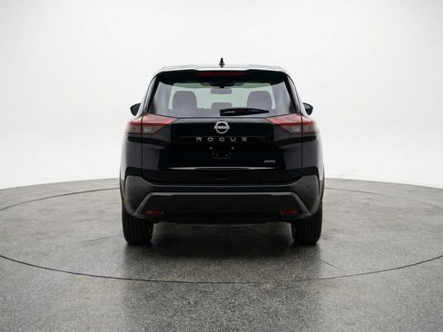 Used 2025 Nissan Rogue SV image 7