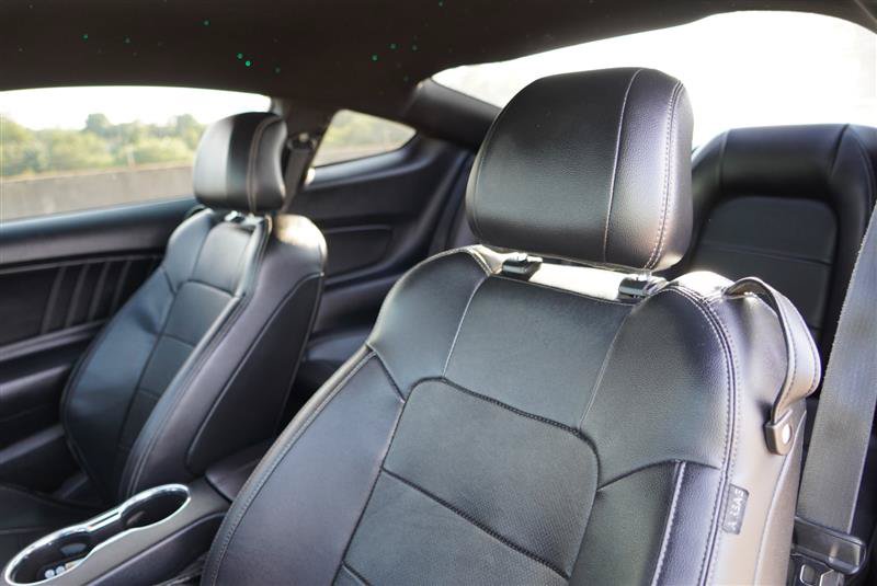 Used 2015 Ford Mustang Coupe RWD image 46