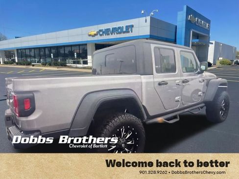 Used 2020 Jeep Gladiator Sport w/ Quick Order Package 24S image 4