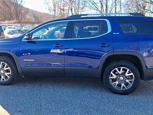 Certified 2023 GMC Acadia SLE w/ Driver Convenience Package image 5