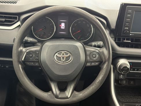 Used 2021 Toyota RAV4 XLE FWD image 16
