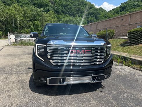 Used 2022 GMC Sierra 1500 Denali AWD/4WD image 11