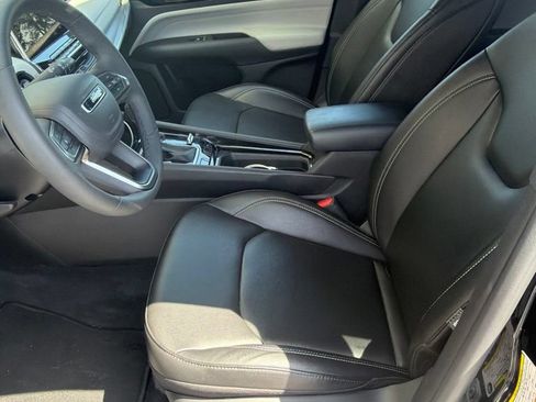 Used 2025 Jeep Compass Limited AWD/4WD image 7