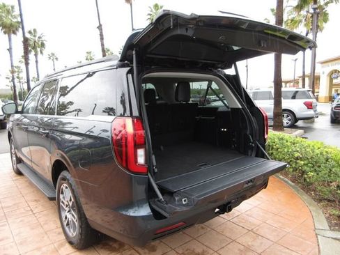 Certified 2025 Ford Expedition Max Active image 23