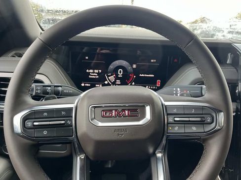 New 2026 GMC Yukon XL Elevation image 19