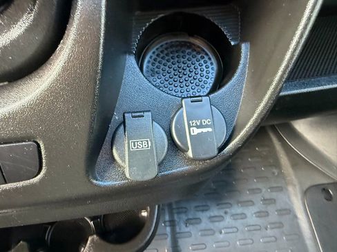 Used 2018 RAM ProMaster 2500 w/ Premium Appearance Group image 21