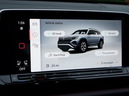 Used 2025 Volkswagen Atlas Peak Edition SE image 29