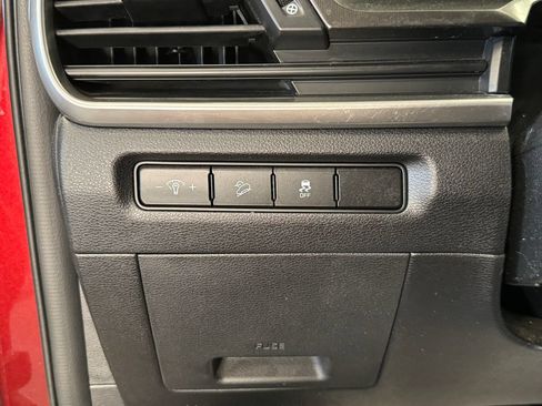 Used 2023 Kia Telluride S AWD/4WD image 18