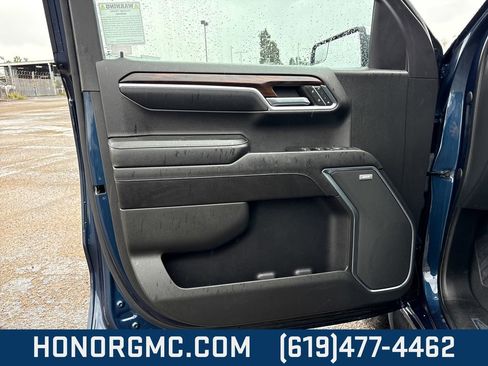 Used 2022 GMC Sierra 1500 SLT w/ SLT Convenience Package image 16