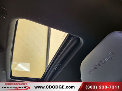 Used 2025 GMC Sierra 1500 AT4 w/ AT4 Premium Package AWD/4WD image 18