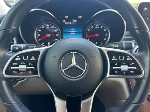 Used 2021 Mercedes-Benz GLC 300 image 11