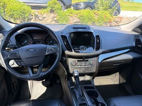 Used 2017 Ford Escape Titanium w/ Equipment Group 301A AWD/4WD image 11