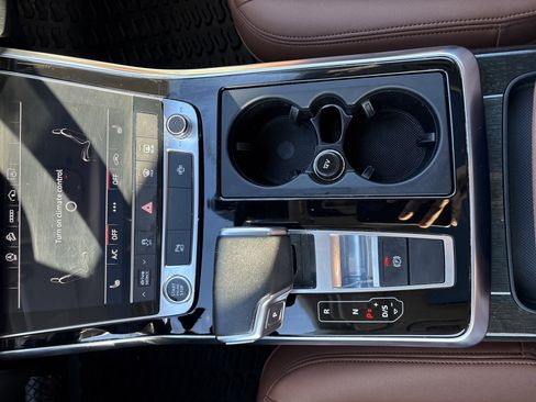 Certified 2022 Audi Q7 2.0T Premium w/ Convenience Package image 8