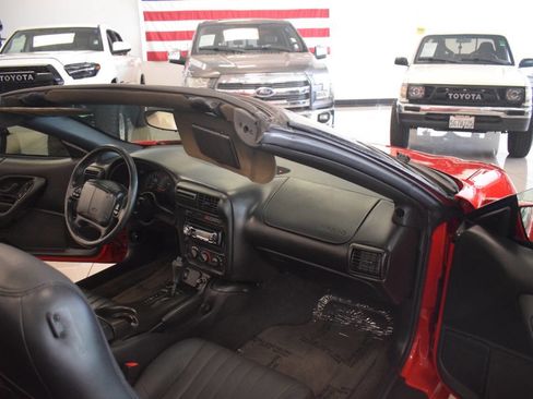 Used 2002 Chevrolet Camaro Z28 RWD image 47