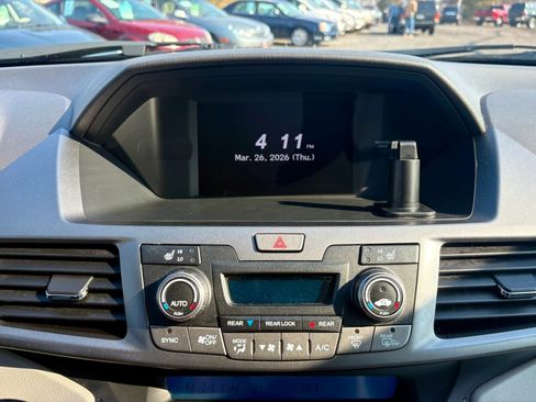 Used 2012 Honda Odyssey Touring image 39