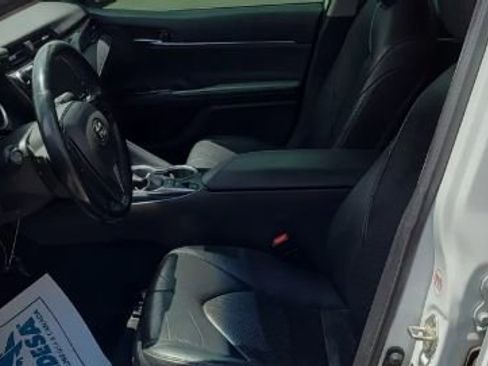Used 2019 Toyota Camry XSE w/ Carpet Mat Package FWD image 4