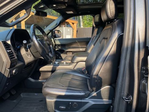 Used 2020 Ford Expedition Limited w/ Special Edition Package AWD/4WD image 14