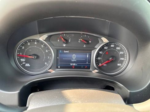 Used 2024 GMC Terrain SLE w/ Elevation Edition FWD image 13