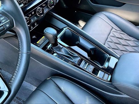Used 2025 Honda Accord Sport image 15
