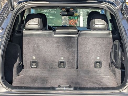 Used 2020 Jeep Cherokee Limited w/ Luxury Group image 19