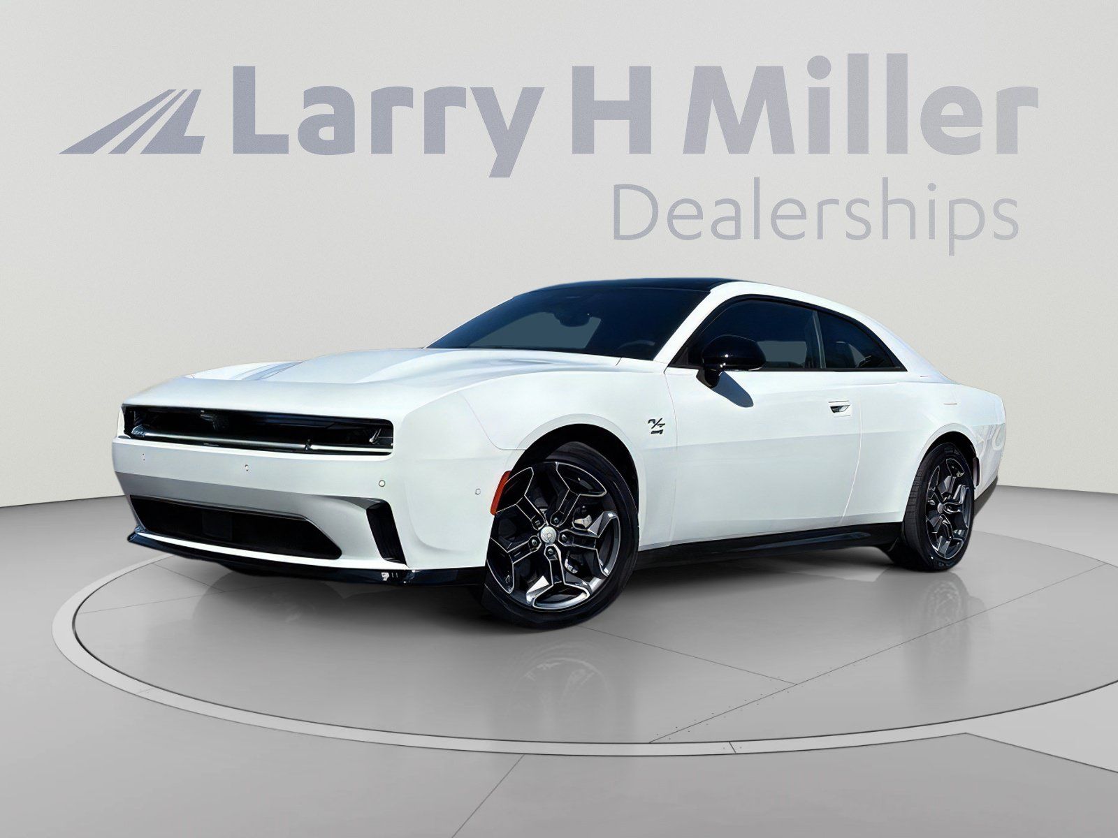 Used 2024 Dodge Charger Daytona R/T w/ Plus Group AWD/4WD image 2