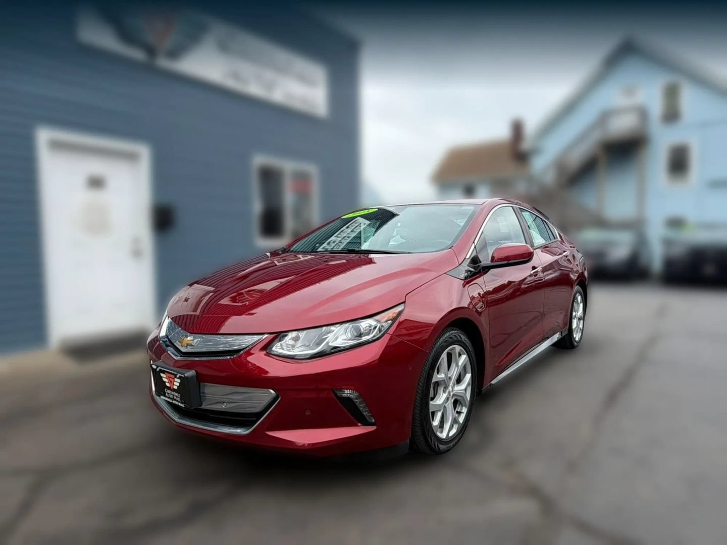 Used 2018 Chevrolet Volt Premier w/ Driver Confidence Package FWD image 3