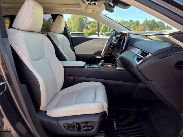 Used 2024 Lexus RX 350 AWD w/ Convenience Package image 23