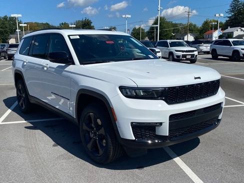 New 2025 Jeep Grand Cherokee L Limited w/ Luxury Tech Group II image 2