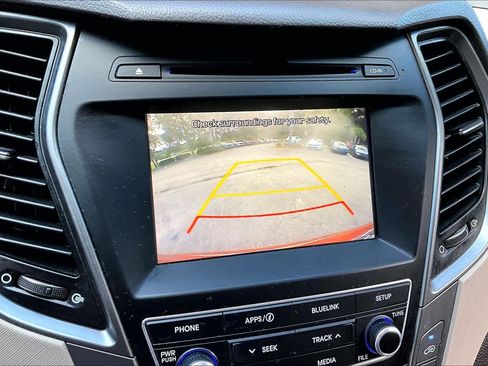 Used 2017 Hyundai Santa Fe Sport FWD image 26