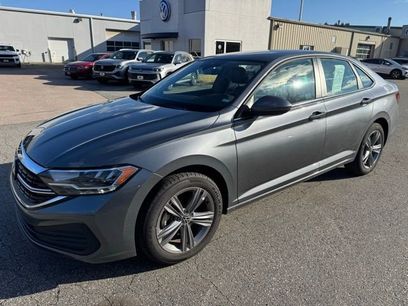 Used 2024 Volkswagen Jetta SE
