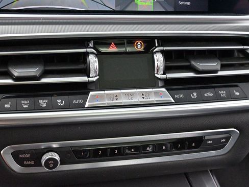 Used 2019 BMW X5 xDrive40i w/ Premium Package 2 AWD/4WD image 28