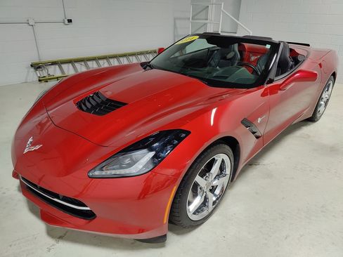 Used 2014 Chevrolet Corvette Stingray Convertible w/ 2LT Preferred Equipment Group RWD image 20