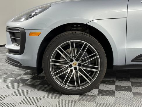 New 2026 Porsche Macan image 12